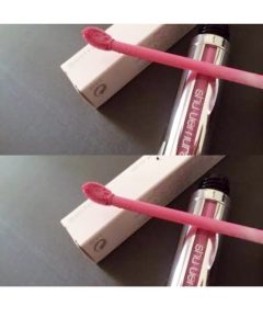 メイクも