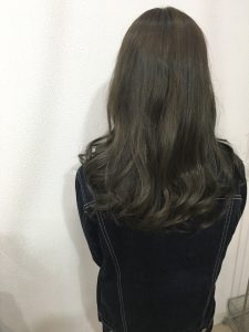 イルミナカラー*暗めグレージュ♪