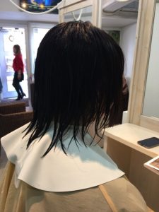 春の綺麗めショート