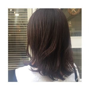 伸ばしかけでも可愛い外ハネスタイル♪