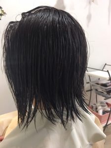 切る、斬る。