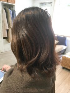 髪の動きを活かします。