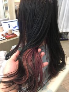 インナーカラーが人気です♪。