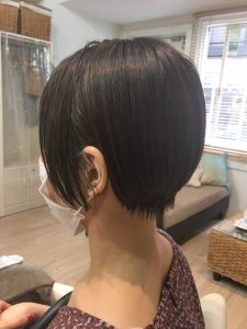 直毛でも丸みのあるスタイルに♪。